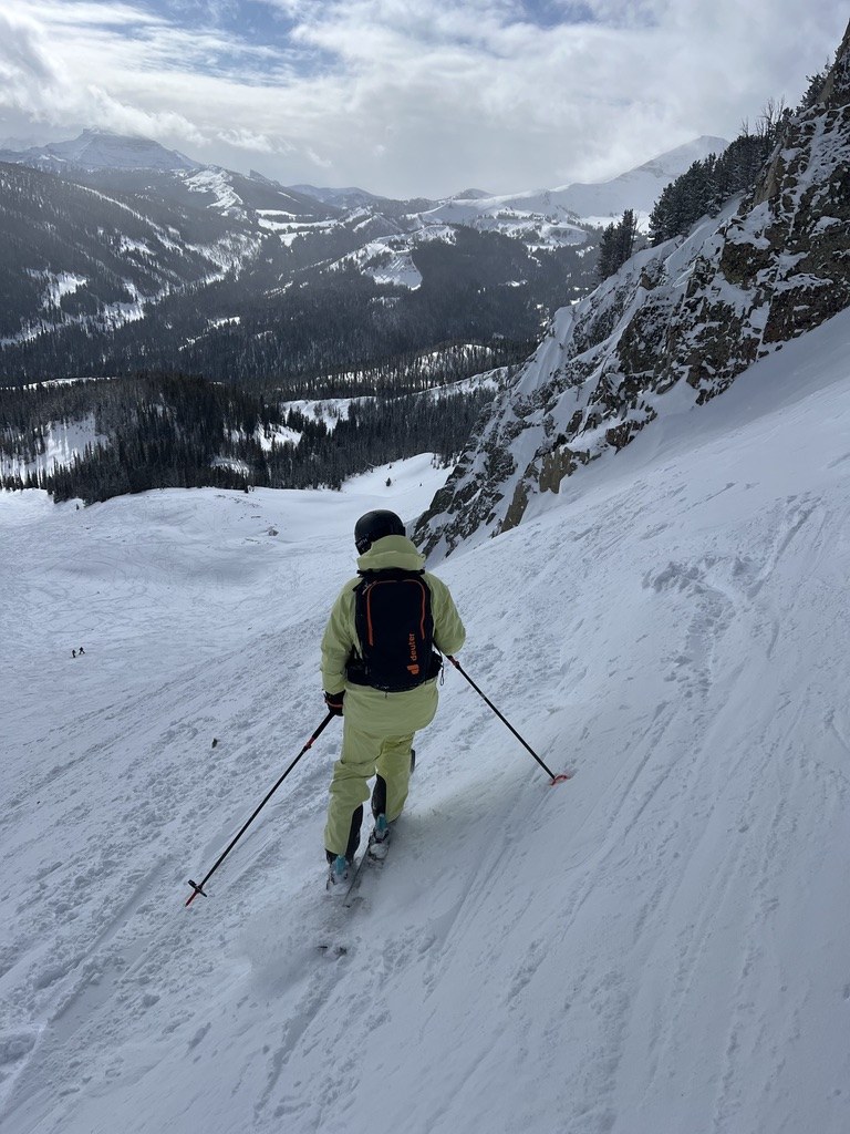 Richard Yim skiing on a snowy mountain